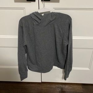 Women’s grey sweatshirt